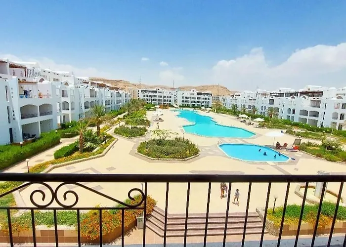 شاليهات قرية باليميرا Palmera